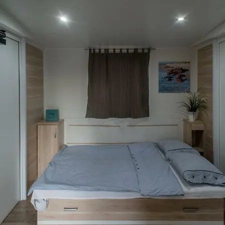 Mobile Homes Sea Joy